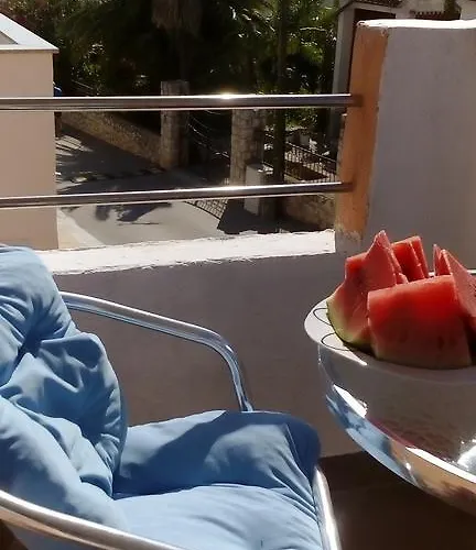 Yelena Rose West شقة *