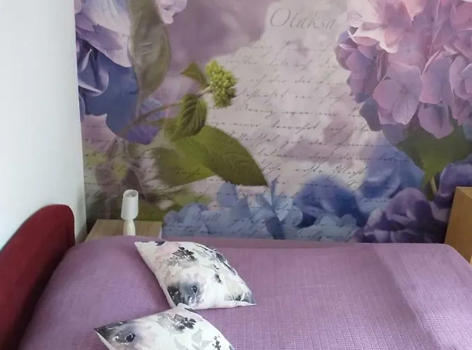 Yelena Rose West Appartement Zadar