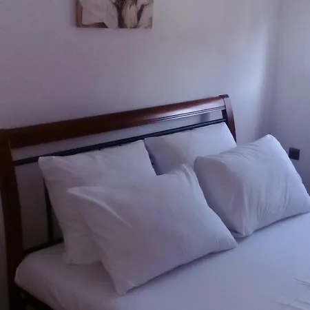 Apartment Yelena Rose West *