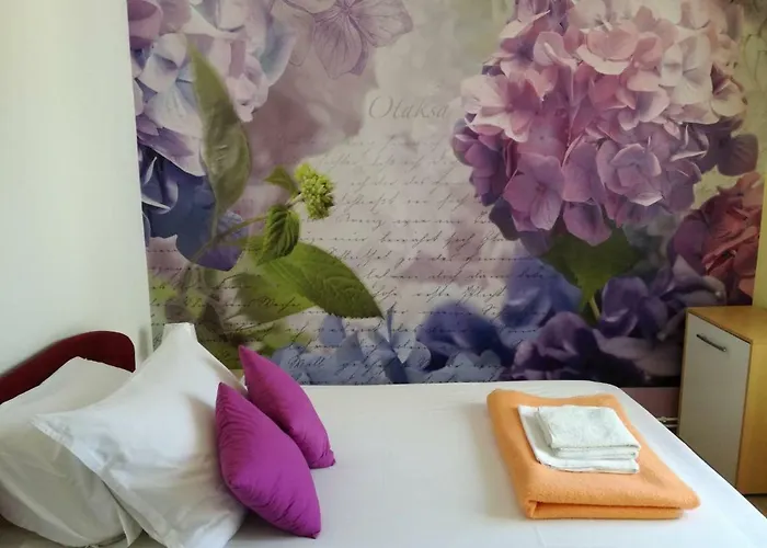 Yelena Rose West ザダル